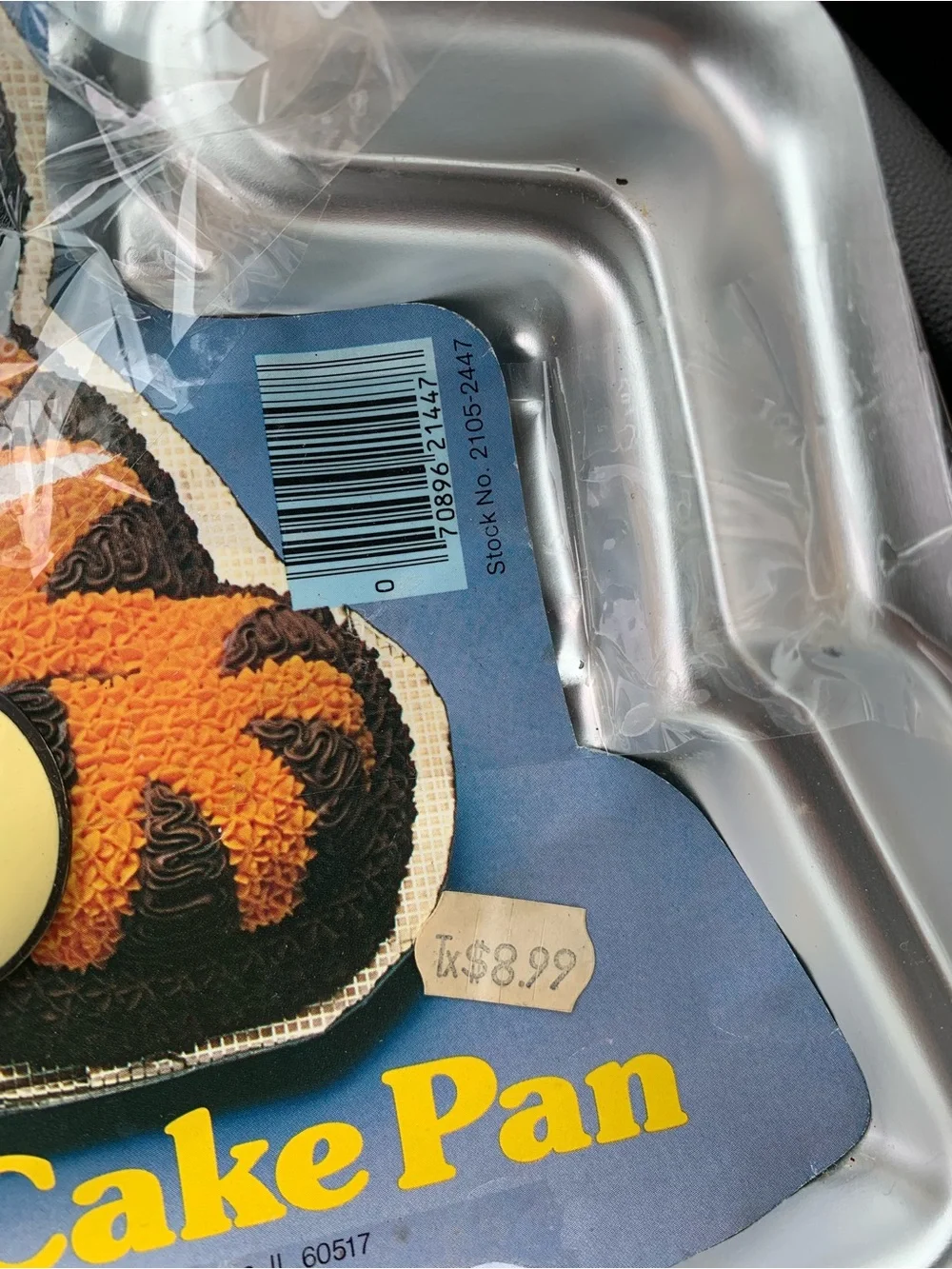 Wilton Garfield Cake Pan - Silver with Orange and Yellow Graphic